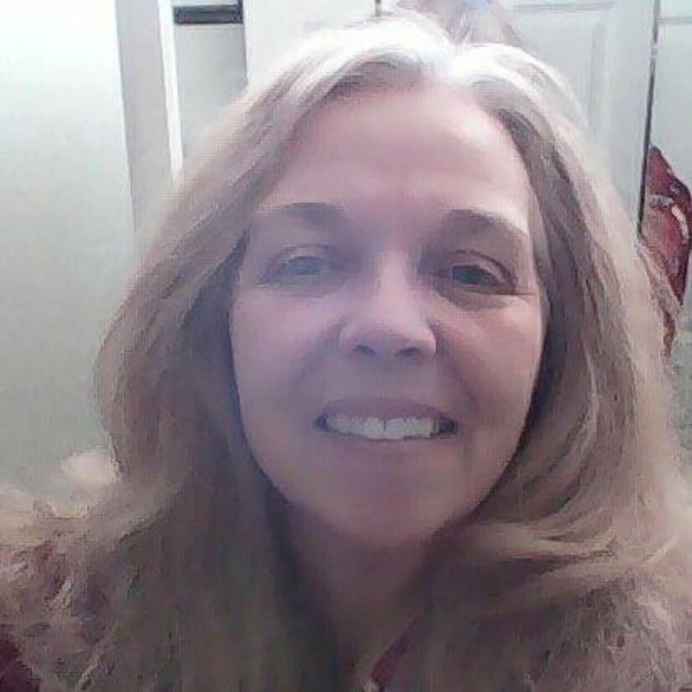 Meet your Posher, Debbie